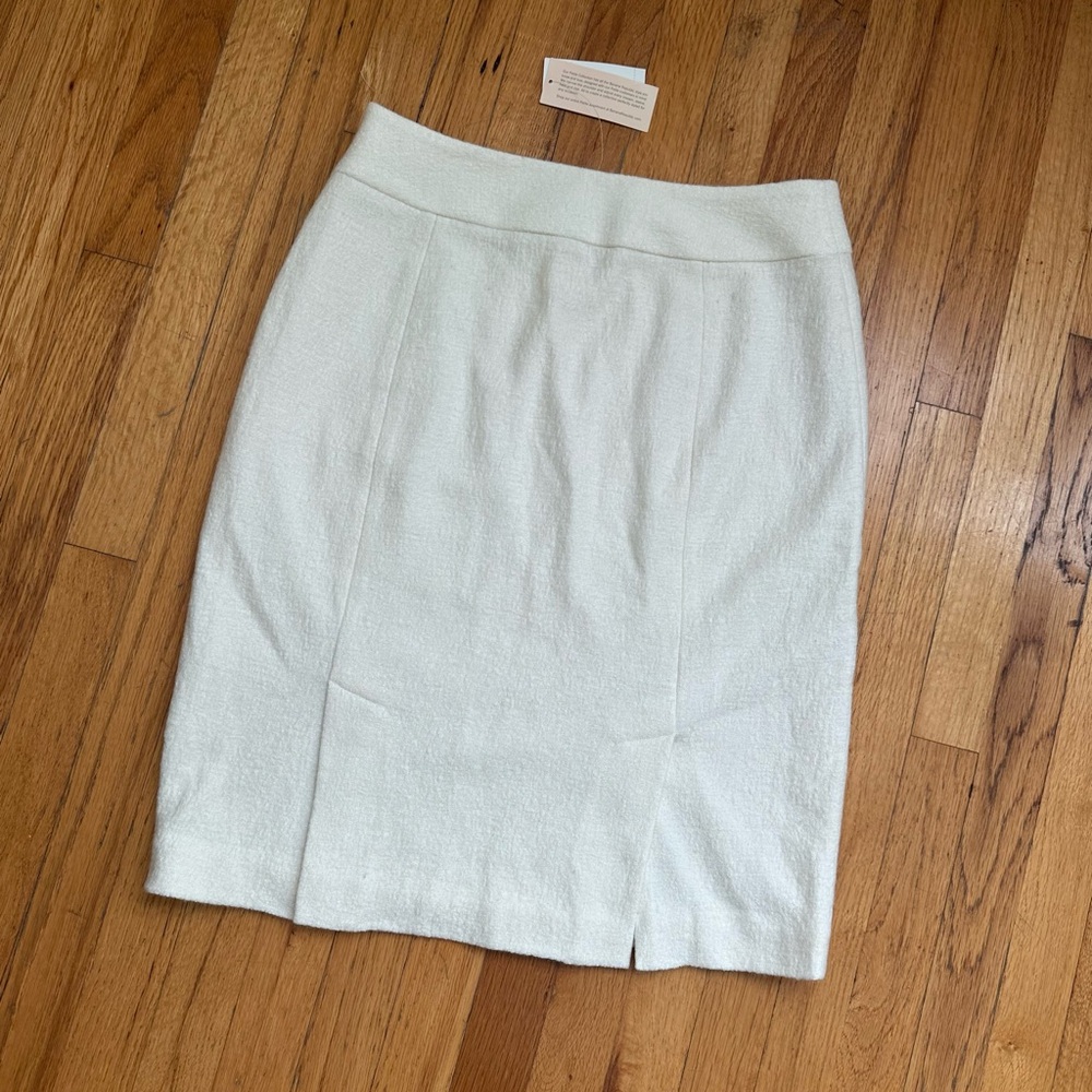 Banana Republic Cream Boucle Pencil Skirt - Picture 4 of 7